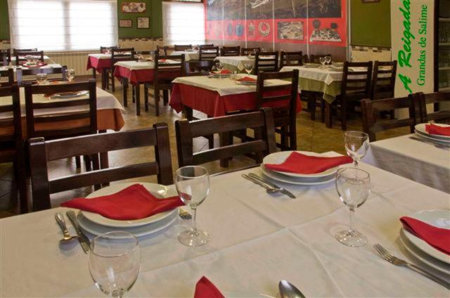 A Reigada Hotel Restaurante Grandas de Salime Zewnętrze zdjęcie