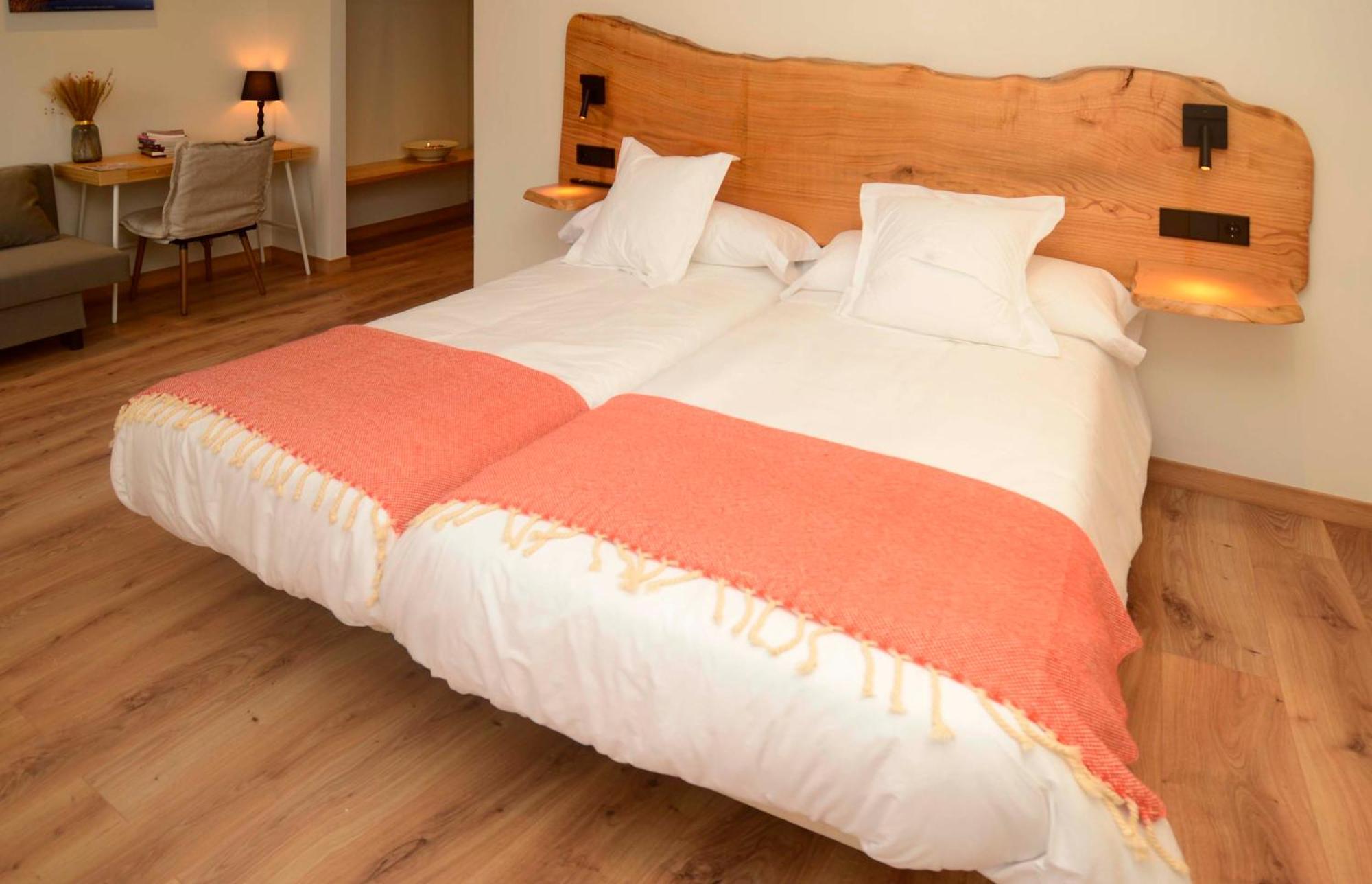 A Reigada Hotel Restaurante Grandas de Salime Zewnętrze zdjęcie
