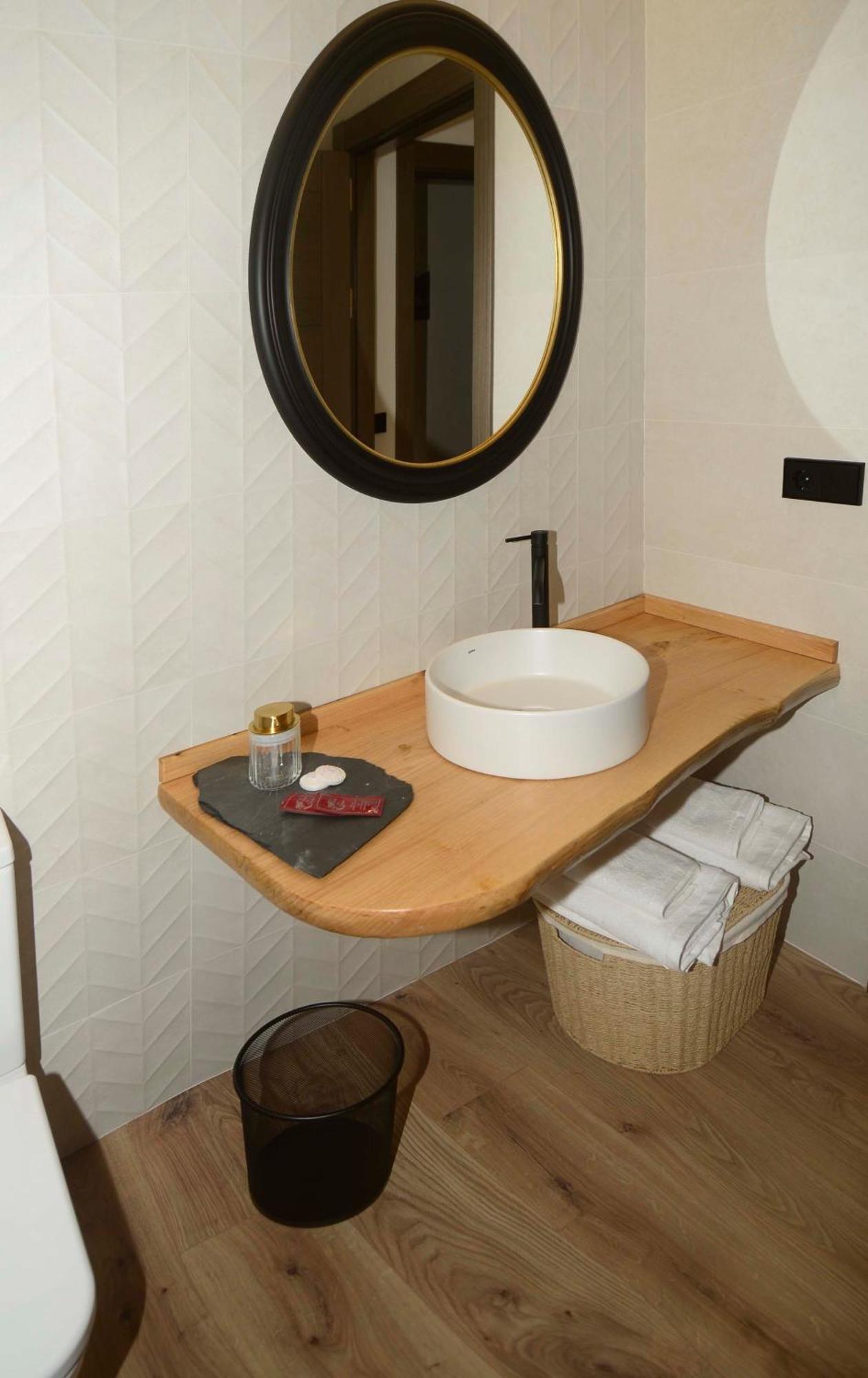 A Reigada Hotel Restaurante Grandas de Salime Zewnętrze zdjęcie