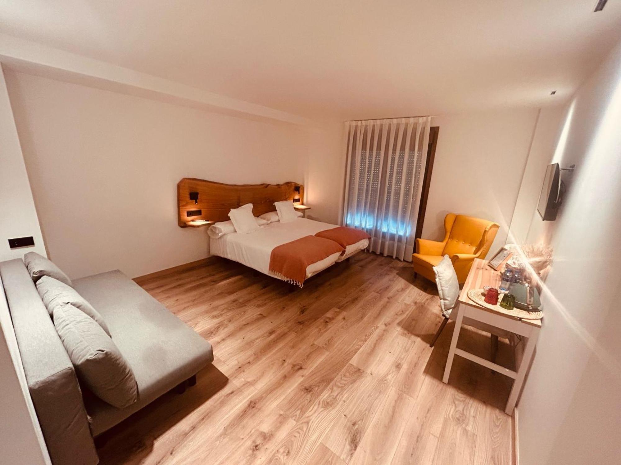A Reigada Hotel Restaurante Grandas de Salime Zewnętrze zdjęcie